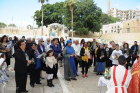 صور: مسيرة احتفالية بأحد الشعانين من مدرسة تيراسنطا الى كنيسة مار انطون بيافا